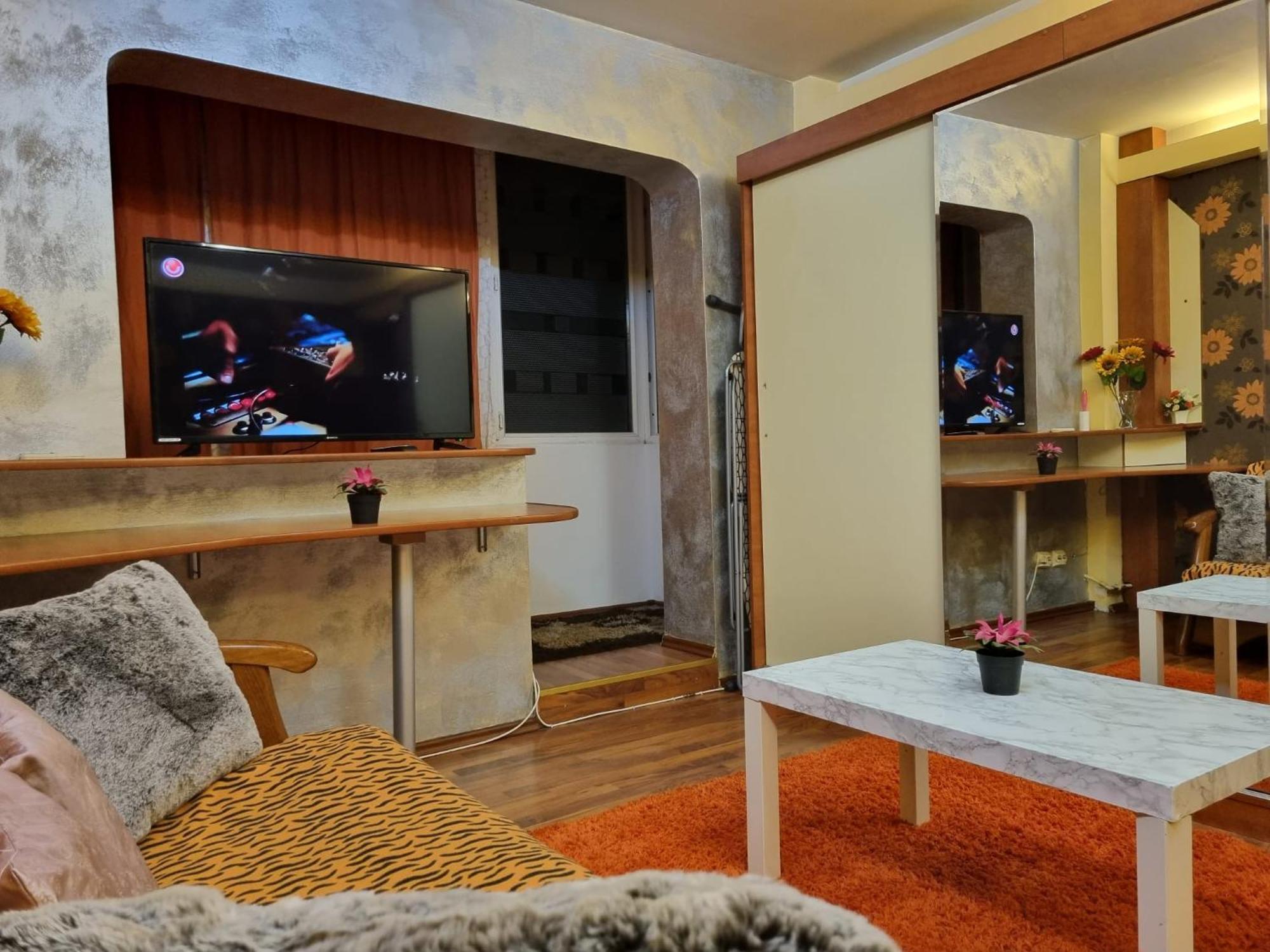 My House - Ultracentral Romana Square Near Old Town Bucarest Exterior foto